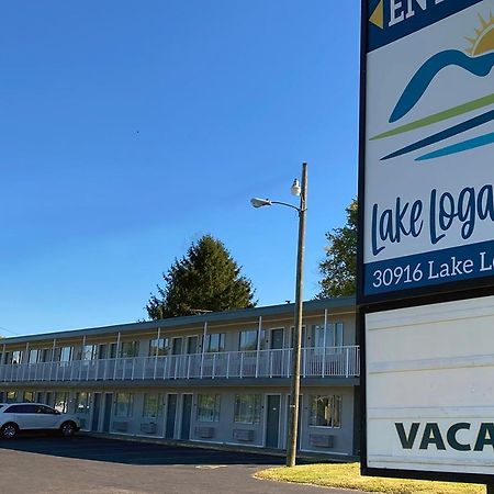 Lake Logan Inn Extérieur photo